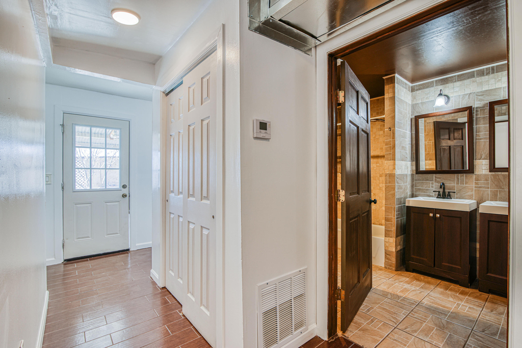 8613 Kingsway Drive - Photo 22