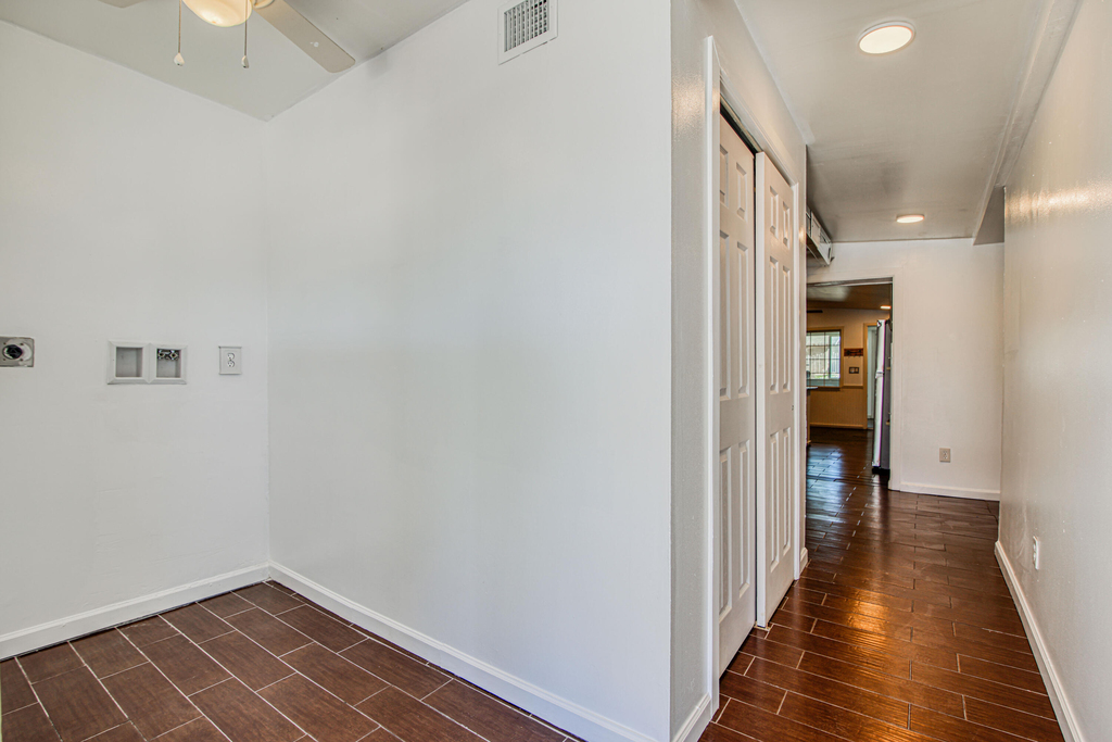 8613 Kingsway Drive - Photo 27
