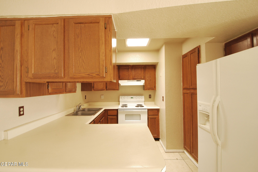 216 Cutlass Drive - Photo 9