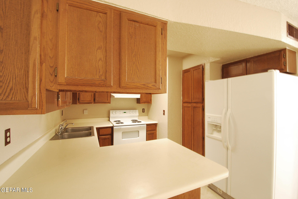 216 Cutlass Drive - Photo 10