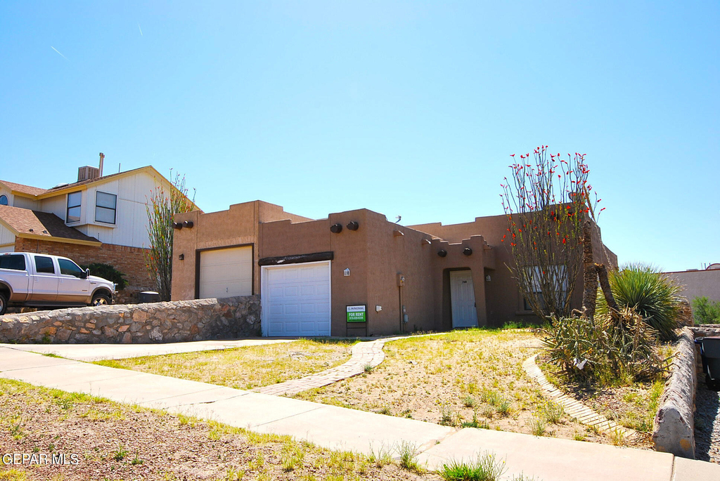 216 Cutlass Drive - Photo 1