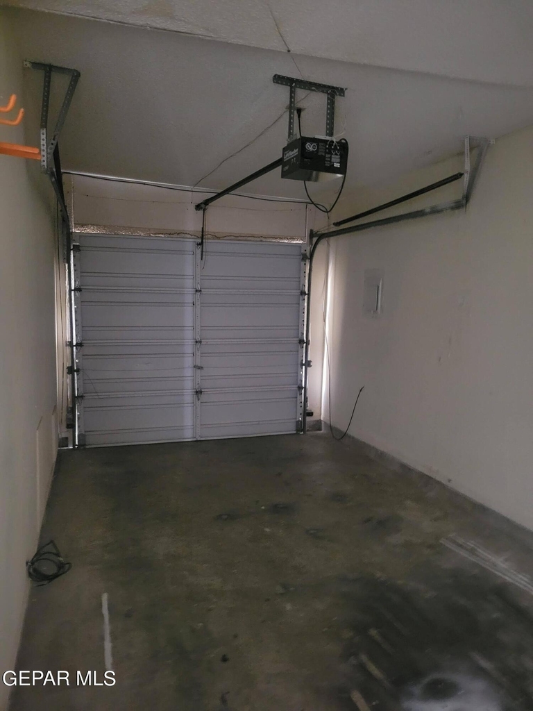 3200 Mountain Ridge Drive - Photo 18