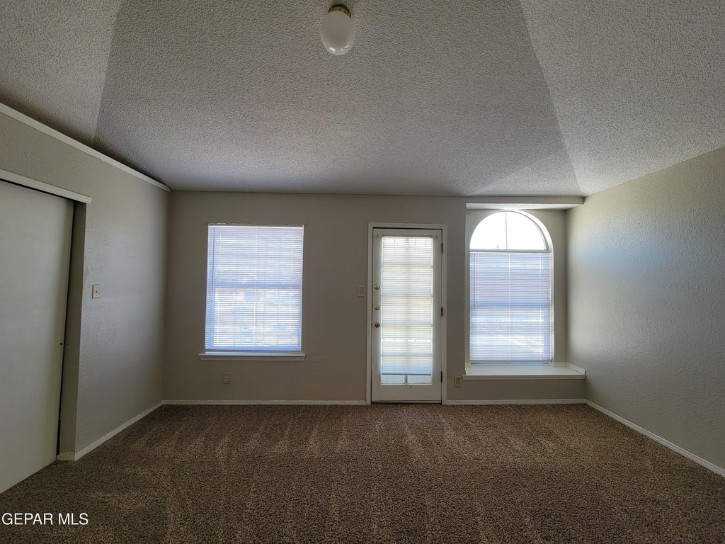 3200 Mountain Ridge Drive - Photo 28