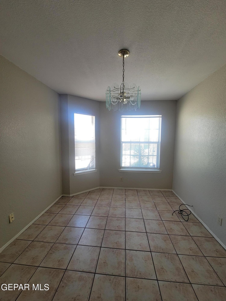 3200 Mountain Ridge Drive - Photo 14