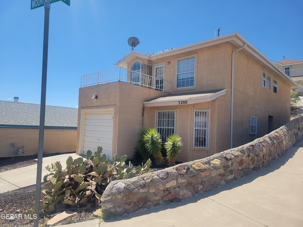 3200 Mountain Ridge Drive - Photo 1