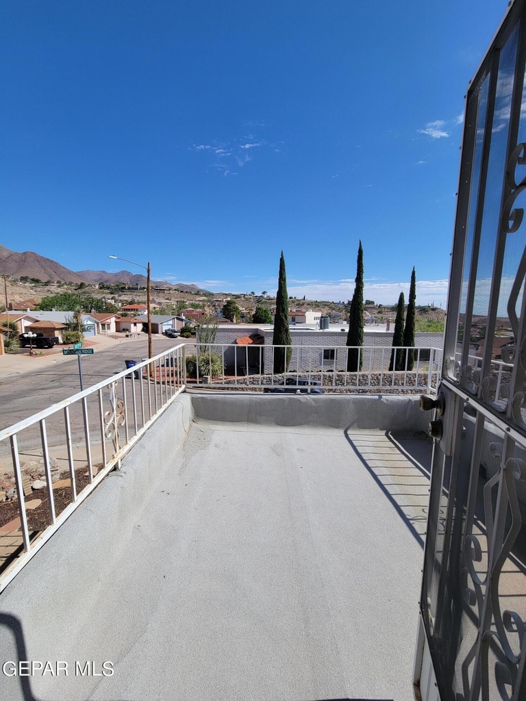 3200 Mountain Ridge Drive - Photo 32