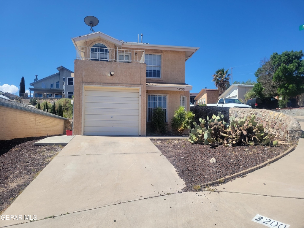 3200 Mountain Ridge Drive - Photo 0