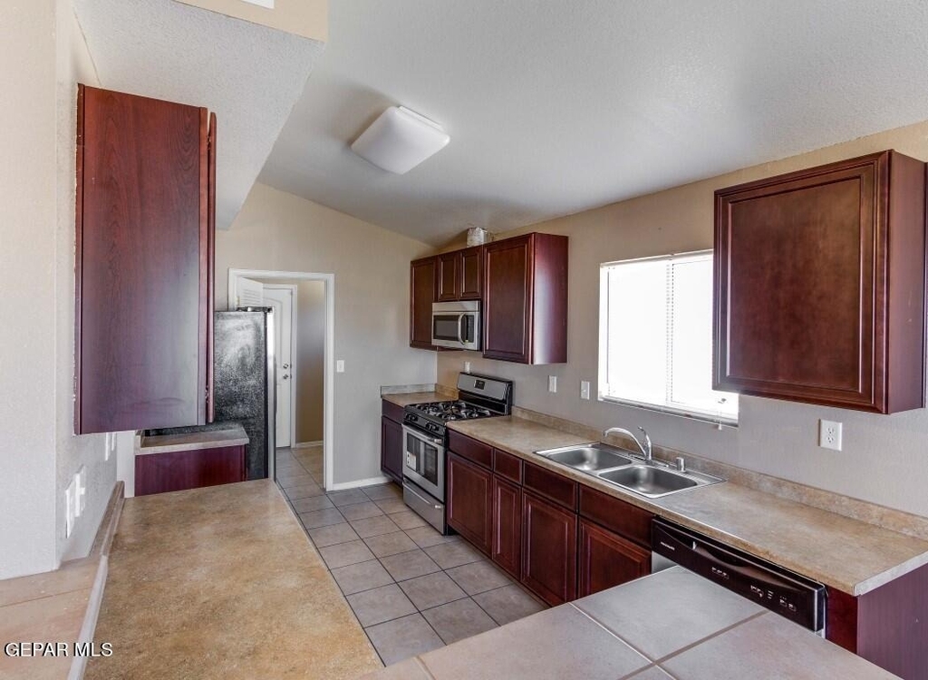 3256 Bell Point Drive - Photo 5