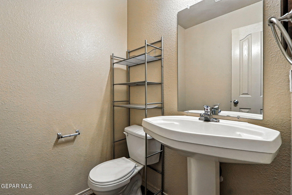 4746 Joseph Rodriguez Drive - Photo 17