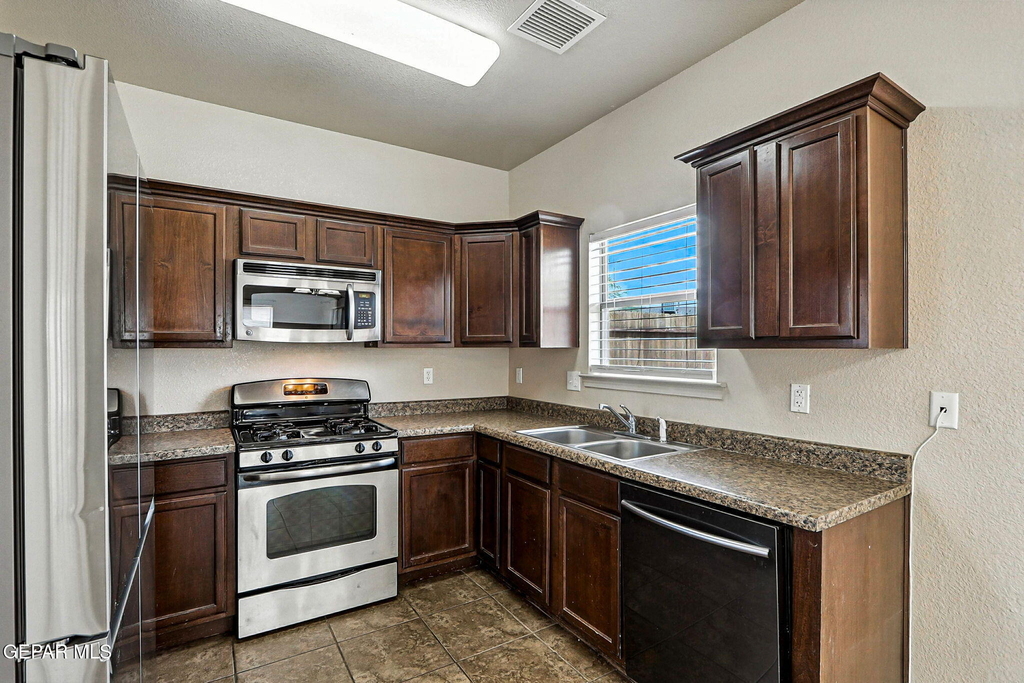 4746 Joseph Rodriguez Drive - Photo 12