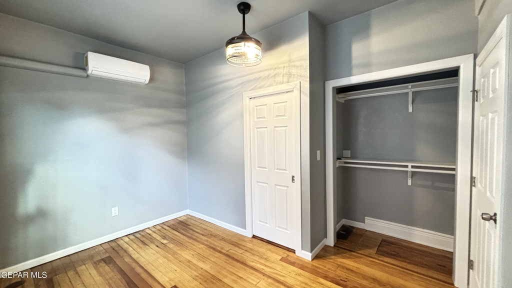 1509 E Yandell - Photo 8