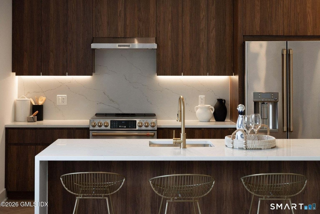 100 Putnam Avenue - Photo 4