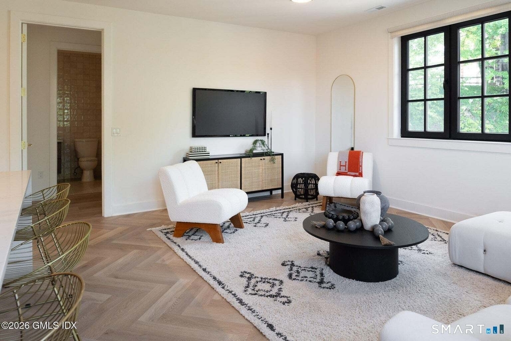 100 Putnam Avenue - Photo 2