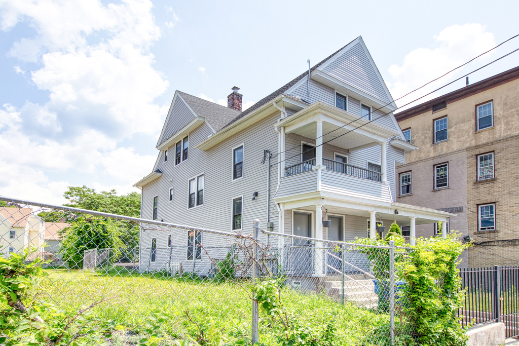 180 Willow Street - Photo 1