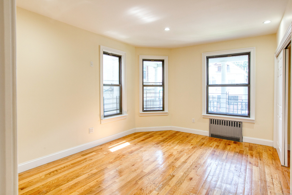 180 Willow Street - Photo 6
