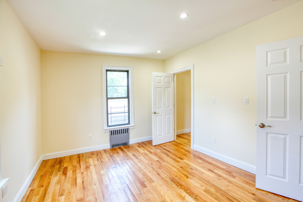 180 Willow Street - Photo 10