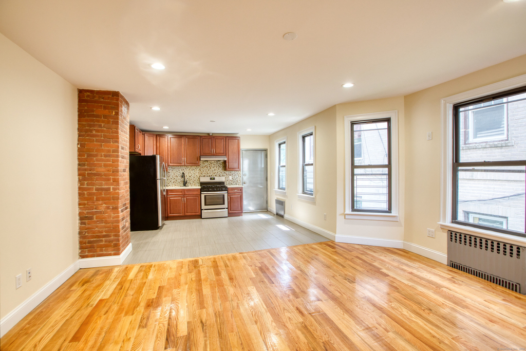 180 Willow Street - Photo 4