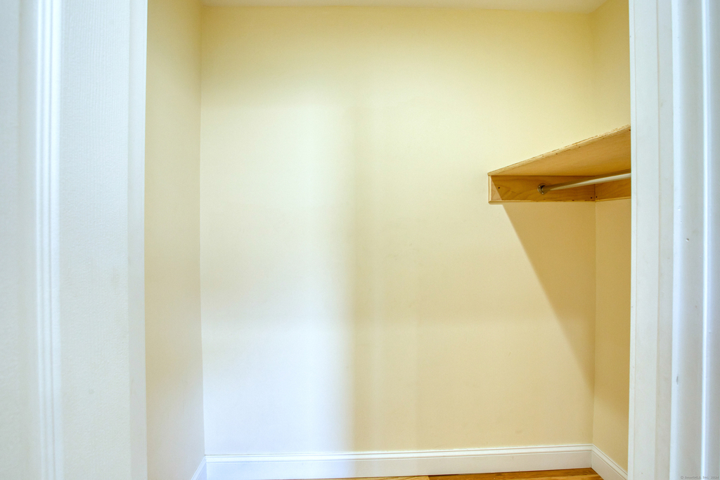 180 Willow Street - Photo 11