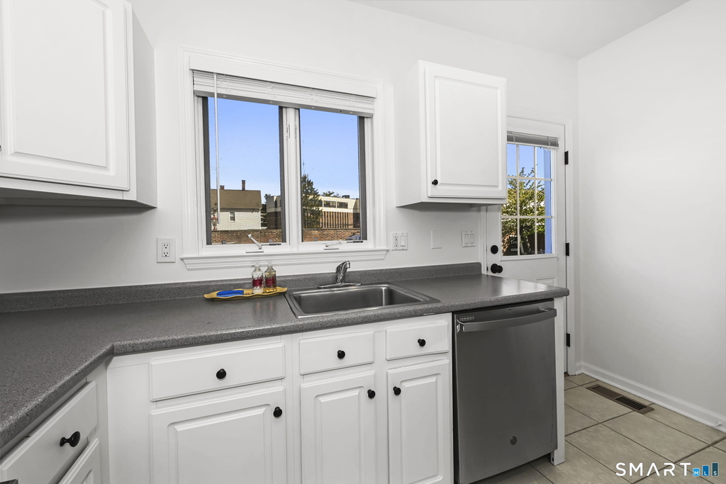 23 Dolsen Place - Photo 7