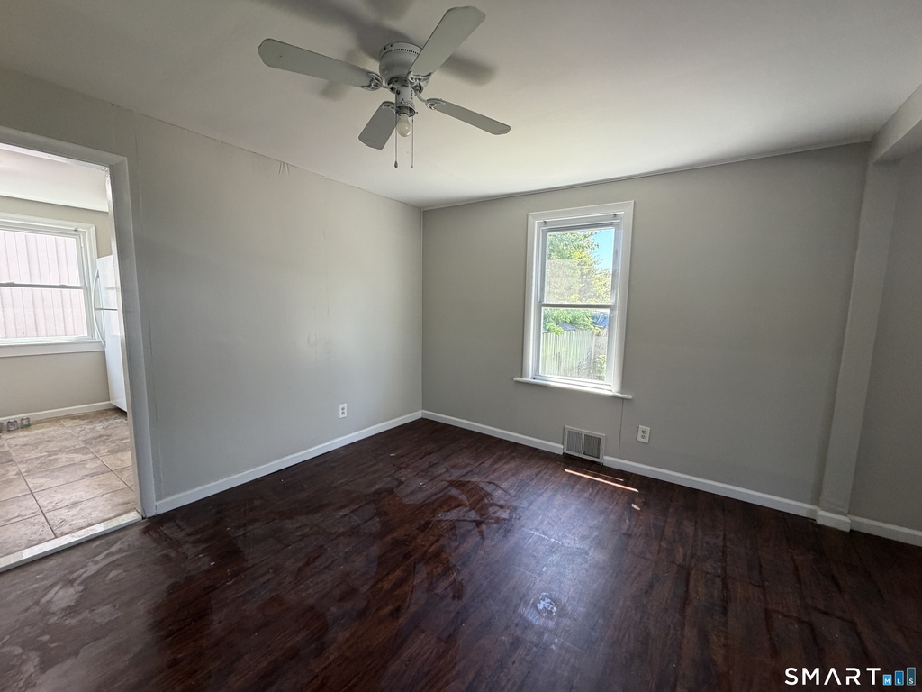 116 Hastings Street - Photo 6
