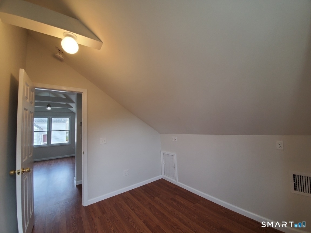 170 Brookfield Avenue - Photo 11