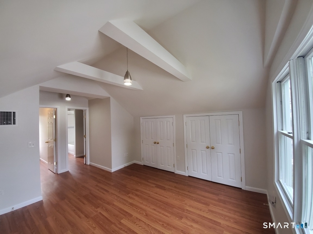 170 Brookfield Avenue - Photo 9