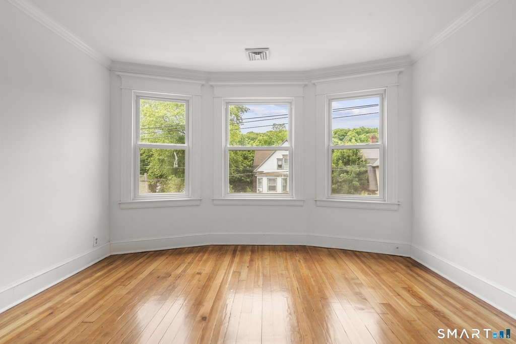 132 Bunker Hill Avenue - Photo 4
