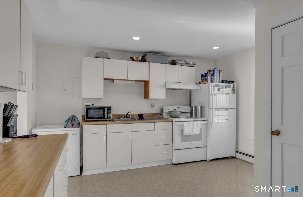 53 Montowese Street - Photo 3