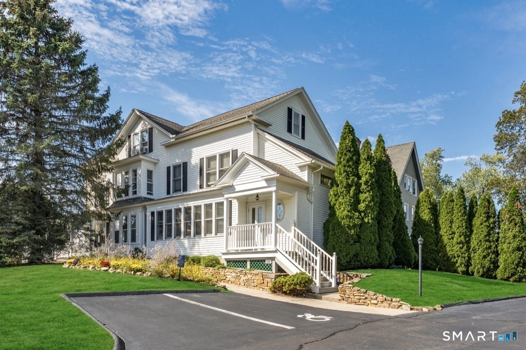 53 Montowese Street - Photo 1