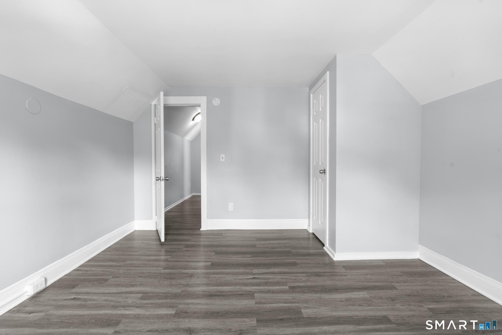 165 Starr Street - Photo 15