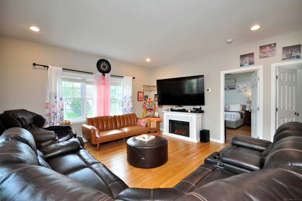 1 Katherine Way - Photo 12