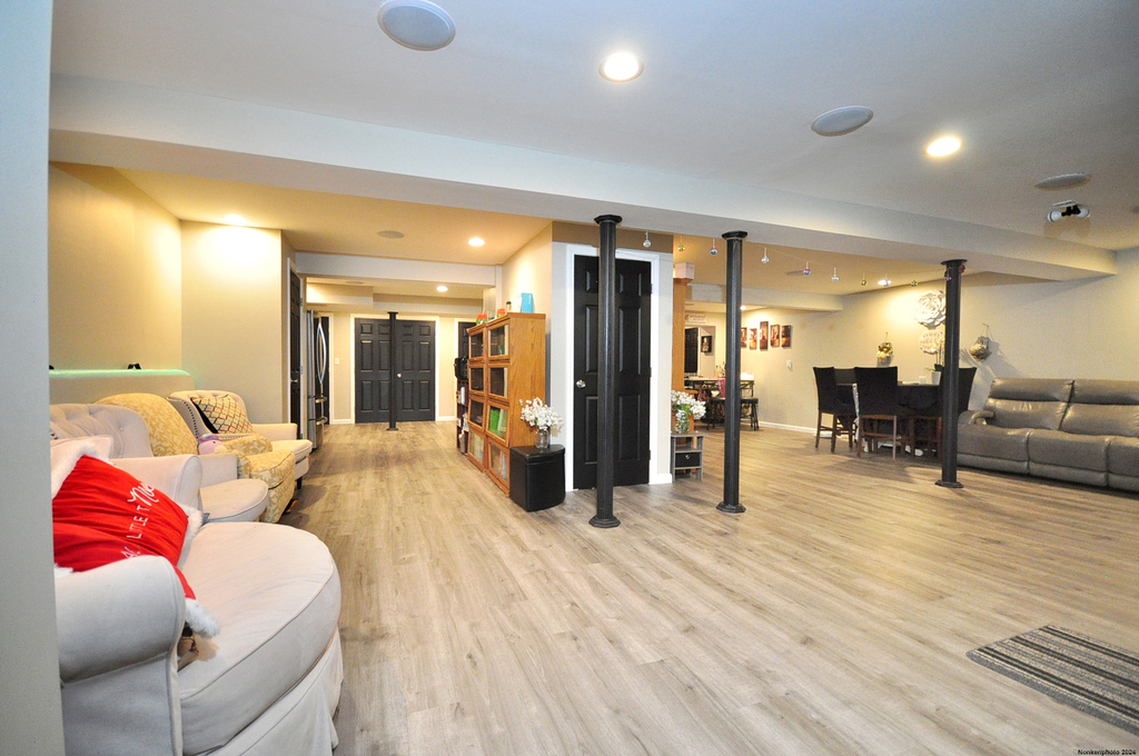 1 Katherine Way - Photo 32