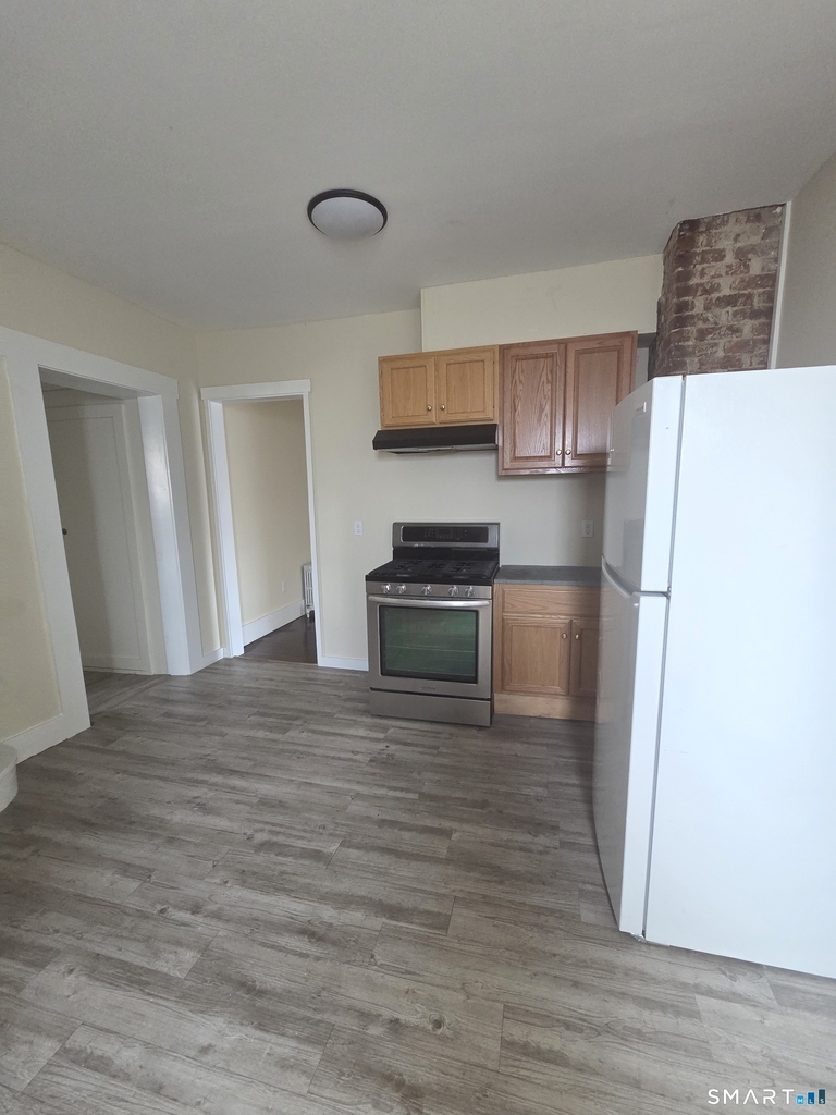 37 Rose Park Avenue - Photo 2