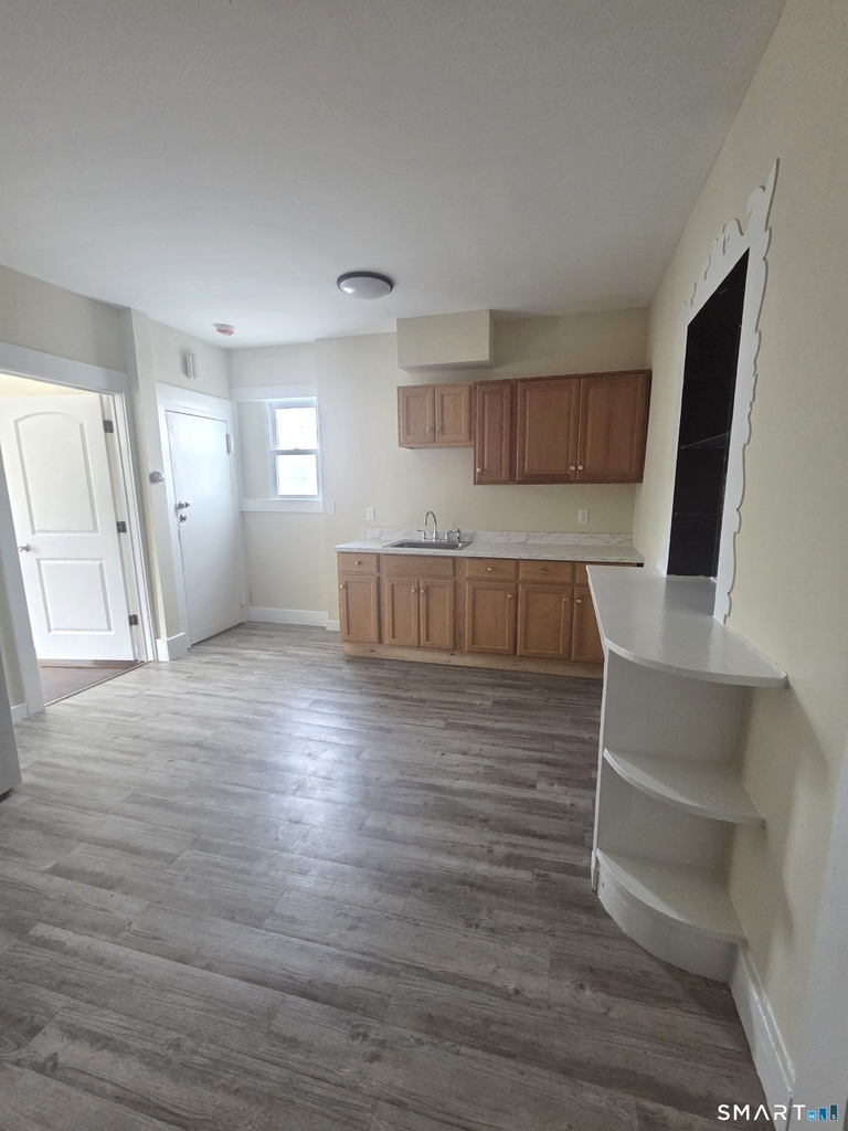 37 Rose Park Avenue - Photo 1
