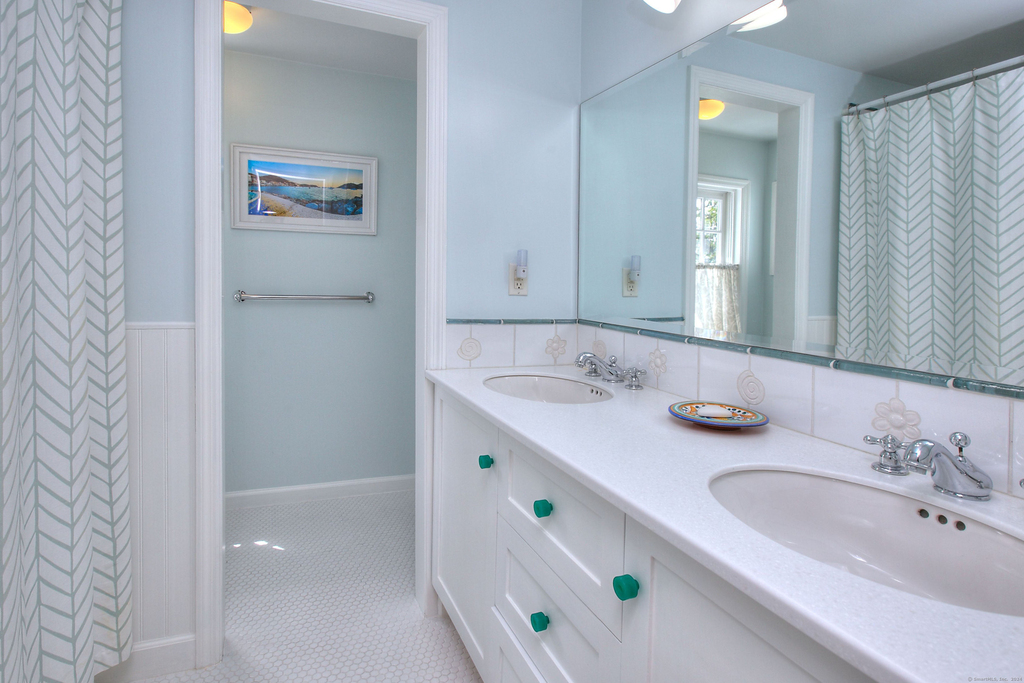 11 Treadwell Avenue - Photo 25