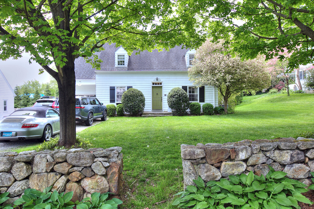 11 Treadwell Avenue - Photo 0