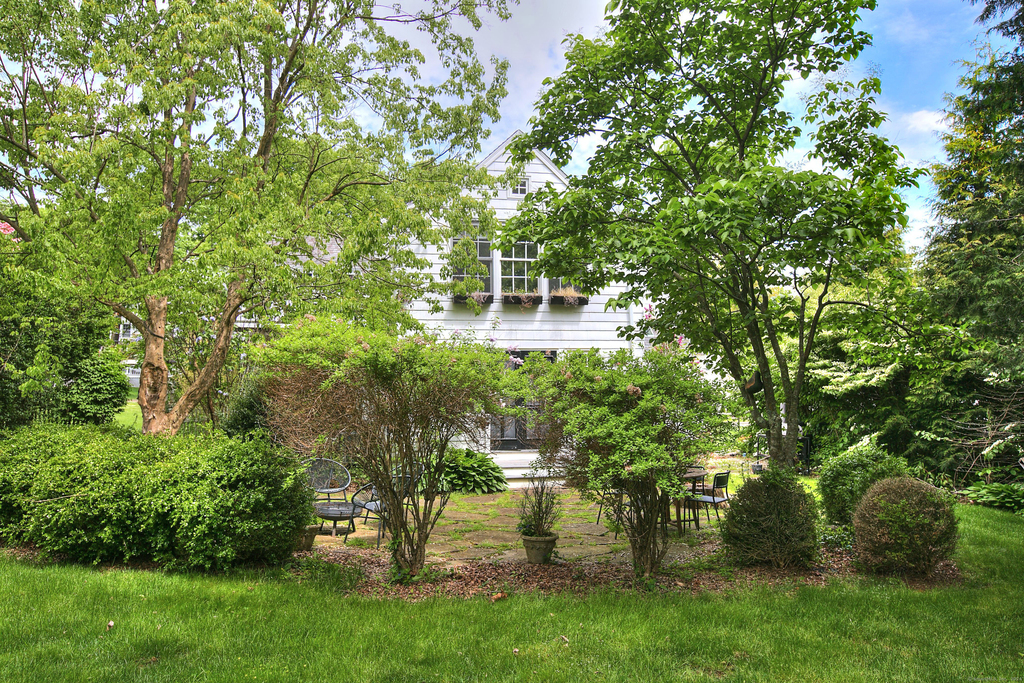 11 Treadwell Avenue - Photo 37