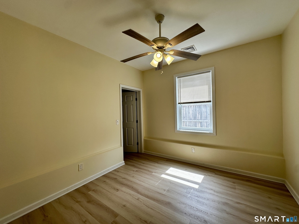 18 Graves Avenue - Photo 14