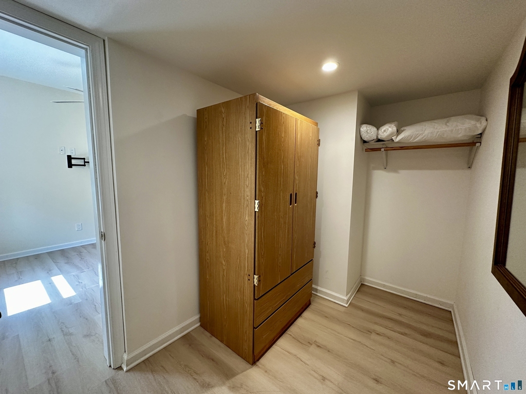 18 Graves Avenue - Photo 16