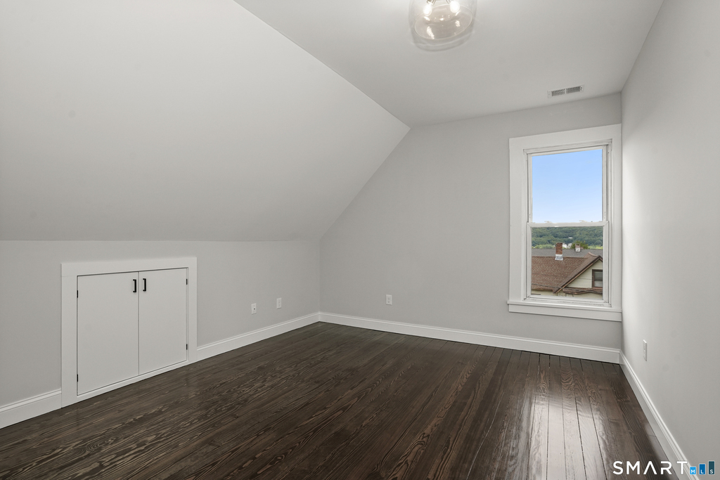 174 Coram Avenue - Photo 6