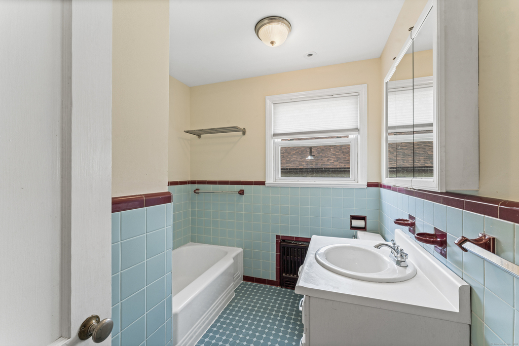 112 Fourth Street - Photo 27