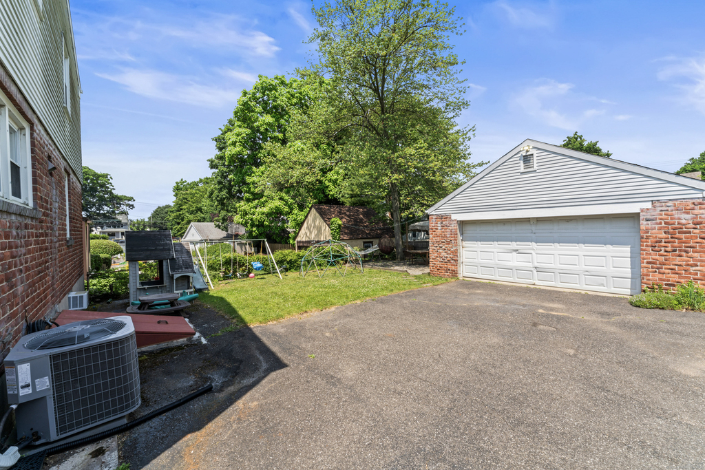 112 Fourth Street - Photo 37