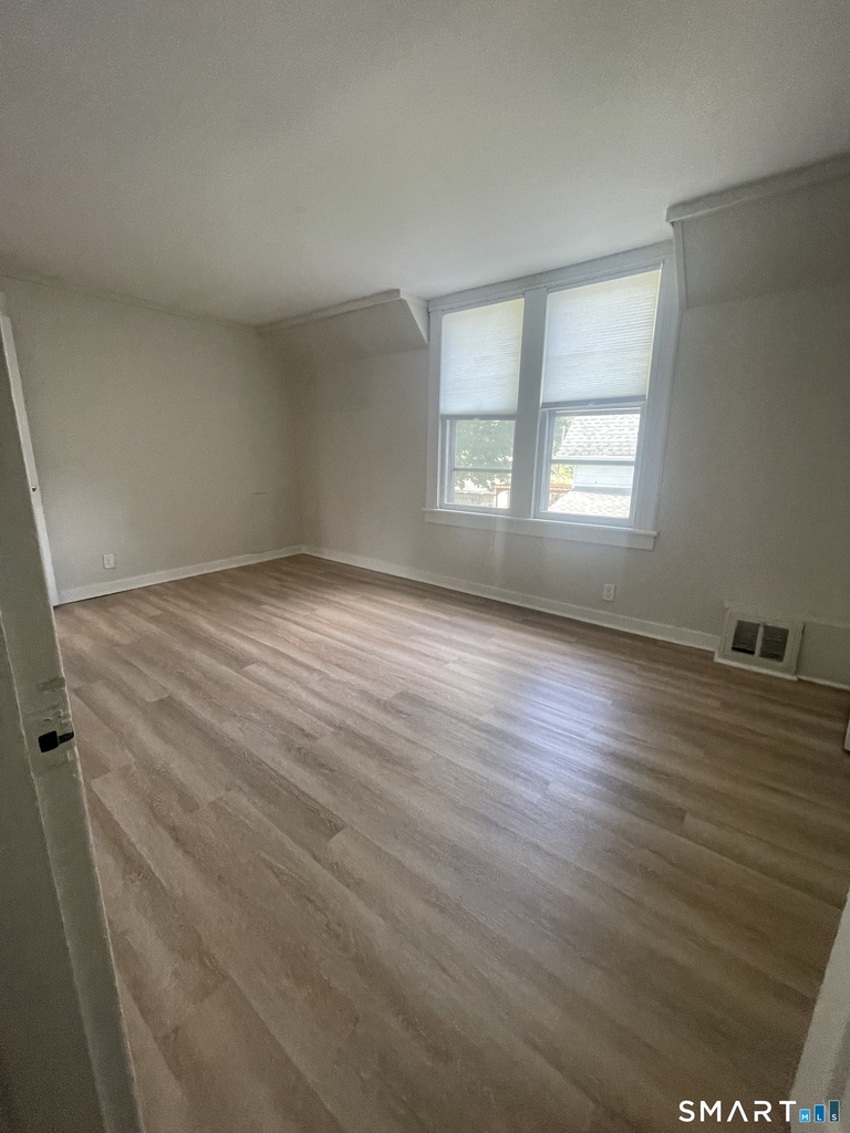 108 Curtiss Street - Photo 5