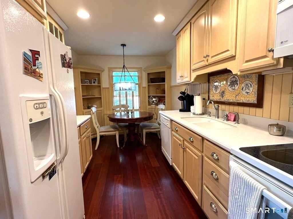 192 Park Street - Photo 4