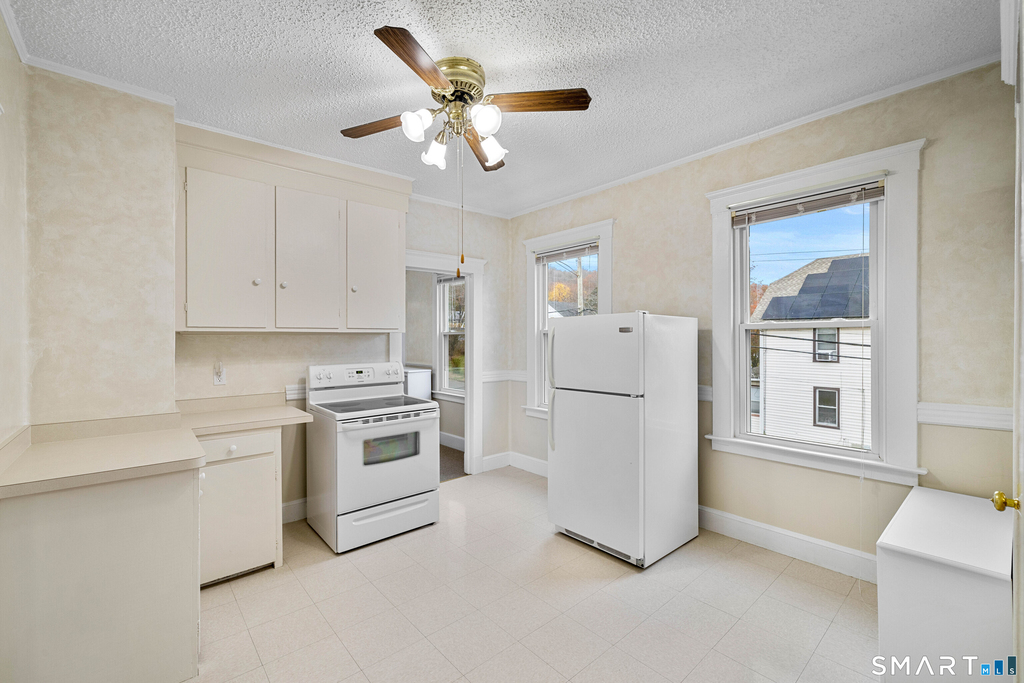 1857 State Street - Photo 10
