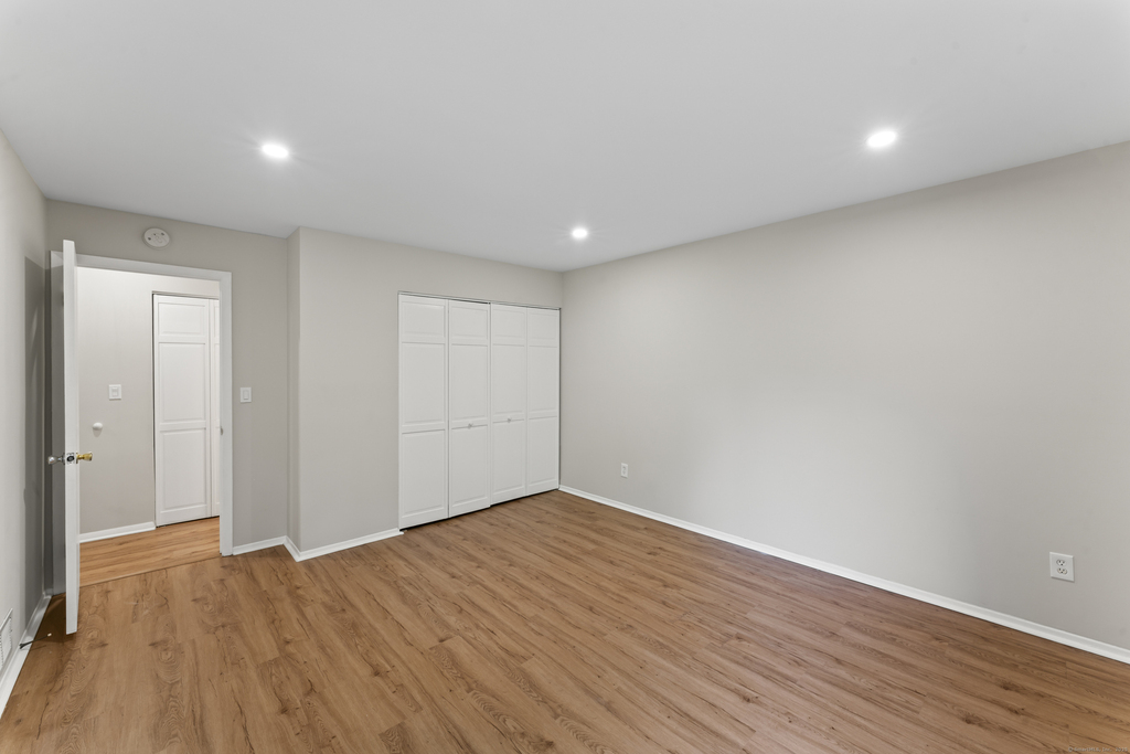 245 Hamilton Avenue - Photo 16