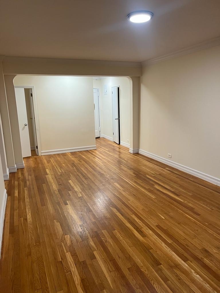 E 89th St / York Avenue - Photo 4