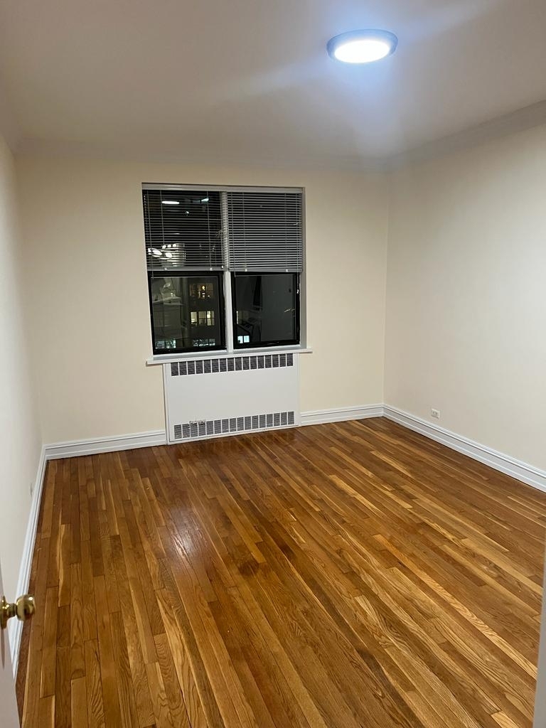 E 89th St / York Avenue - Photo 5