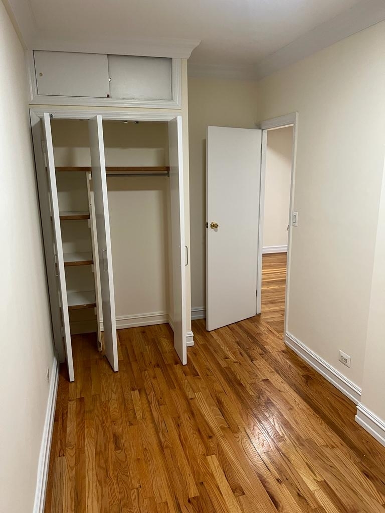 E 89th St / York Avenue - Photo 12