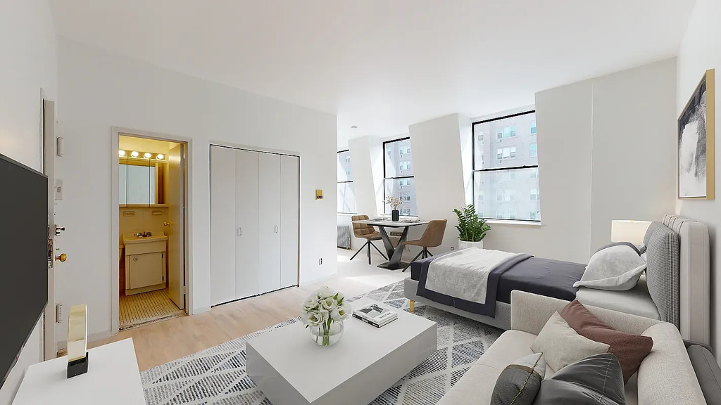 201 West 14th Street - Photo 0